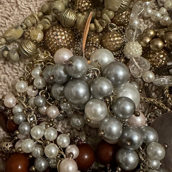 Craft Jewelry Lot 2LB - Picture 6 of 8